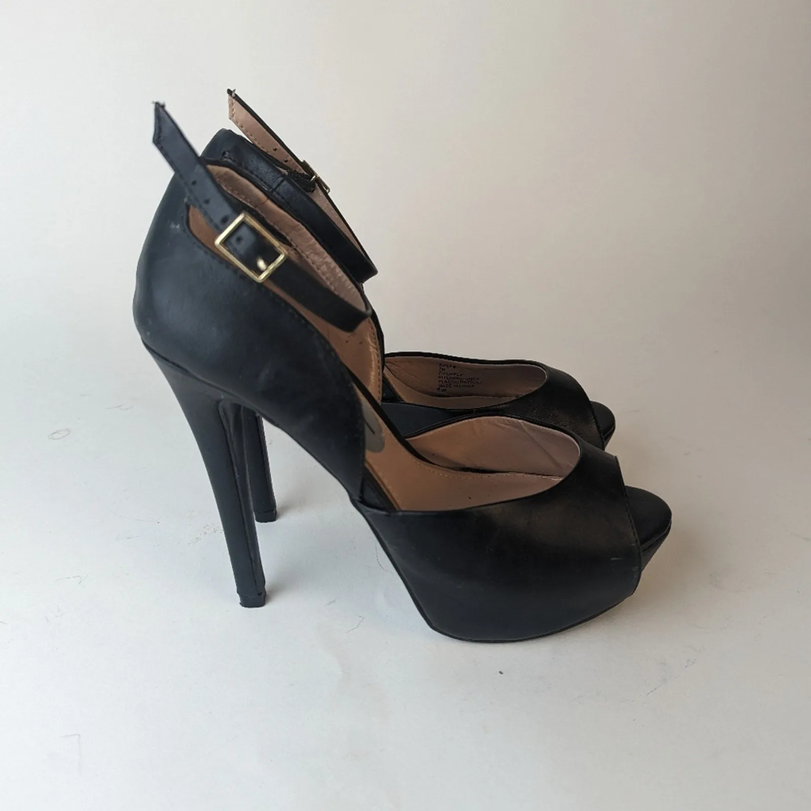 Betsey Johnson Platform Stilleto Heels  / 7