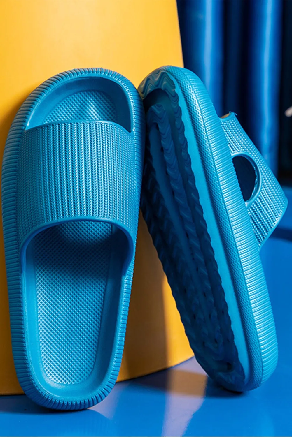Cloud Slides (2 colors available)